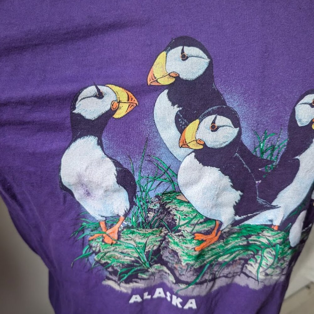 Vtg XL Alaska Puffin Purple Tee Graphic like new! - Picture 6 of 7